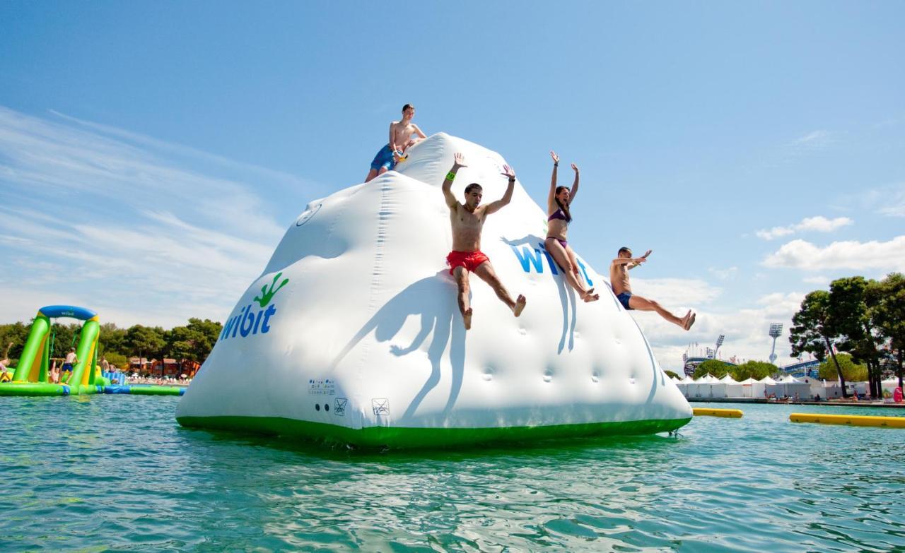 Camping Du Plan D'Eau **** Hotel Saint-Yrieix-sur-Charente Ngoại thất bức ảnh