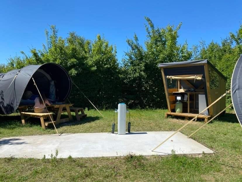 Camping Du Plan D'Eau **** Hotel Saint-Yrieix-sur-Charente Ngoại thất bức ảnh